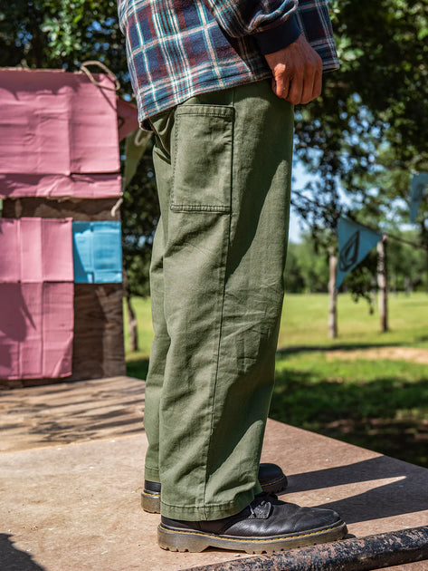 Volcom - Volcom Ent. Fat Tony Kraftsmen Pant - Squadron Green Volcom - Volcom Ent. Fat Tony Kraftsmen Pant - Squadron Green