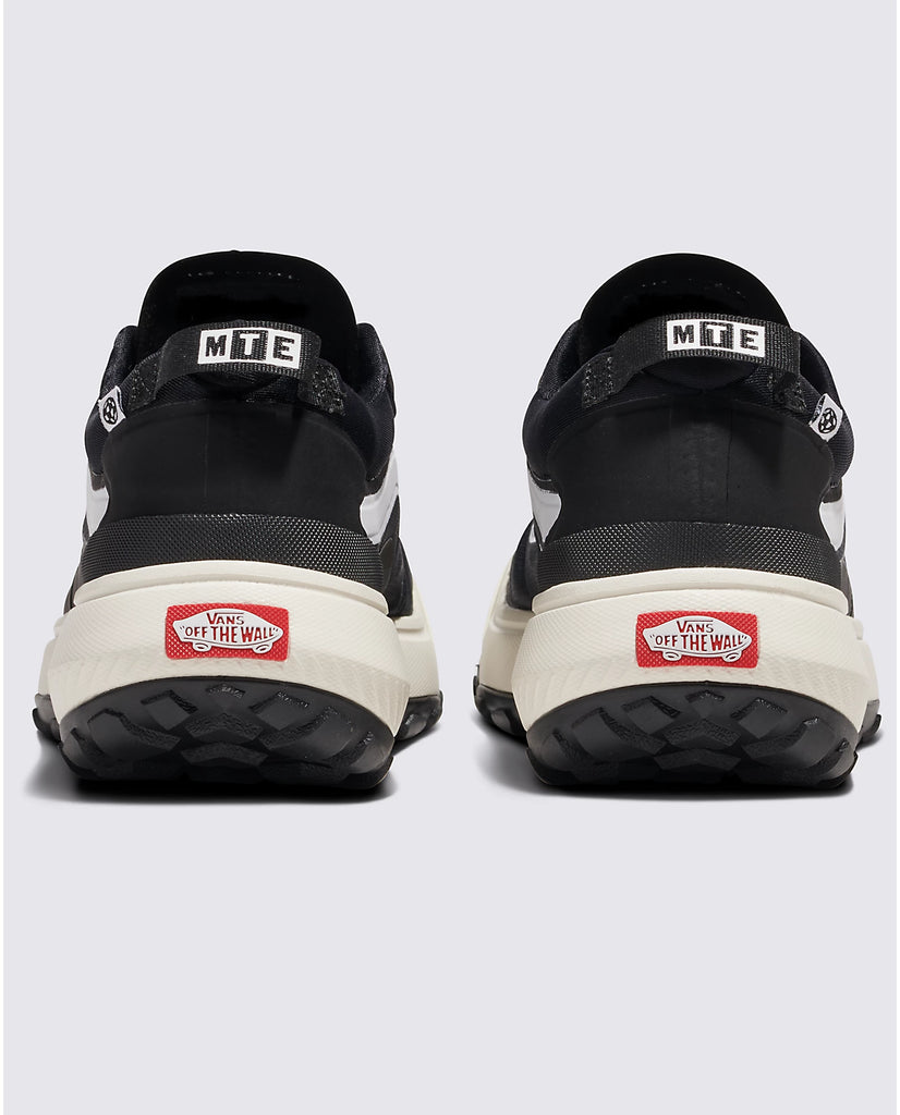Vans - MTE Crosspath Mid - Black / White – Board Of Missoula